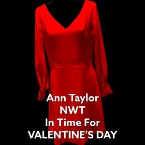 Red Dress Ann Taylor NWT in time for ❤️❤️❤️ Valentine’s Day. Fully lined.